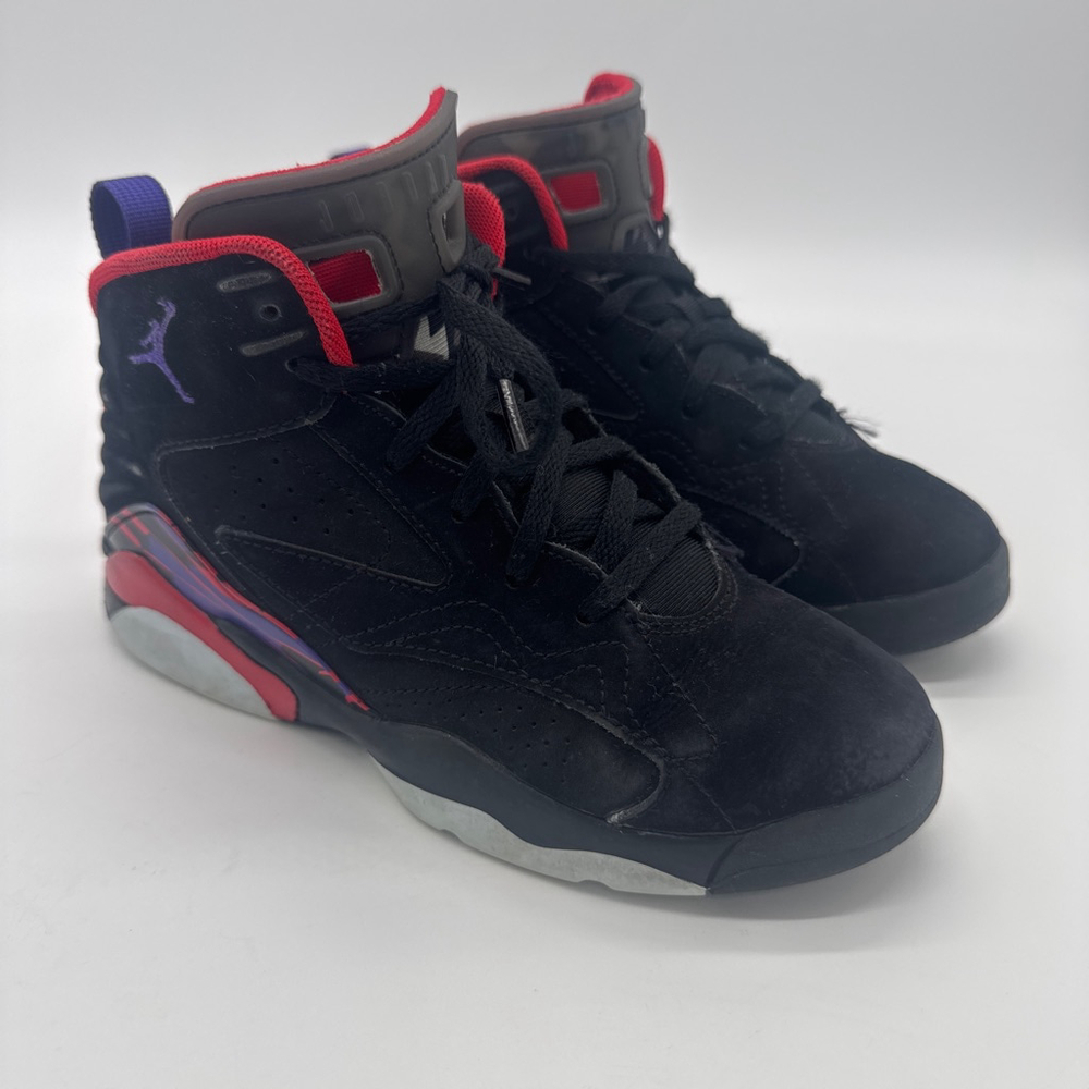 Boys Jordan Youth 6 Rings Sneakers Size 2 Black Red